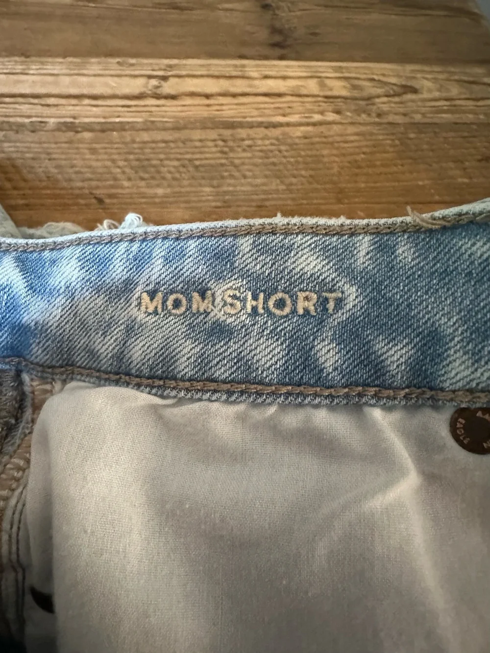 American Eagle Mom Short Size 6 Kirious Crop Top Small 2pc